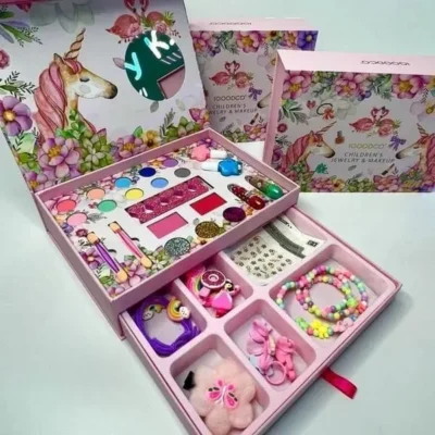 Two Layers Makeup Set With Many Accessories