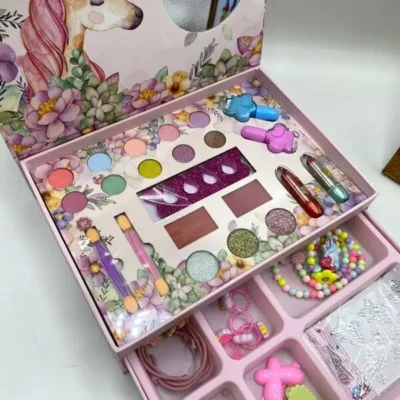 Two Layers Makeup Set With Many Accessories